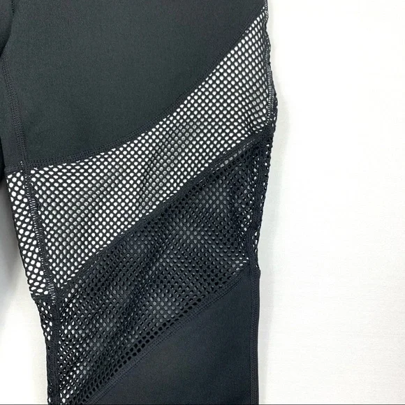 Fabletics Rhodes Crop - Picture 4 of 6